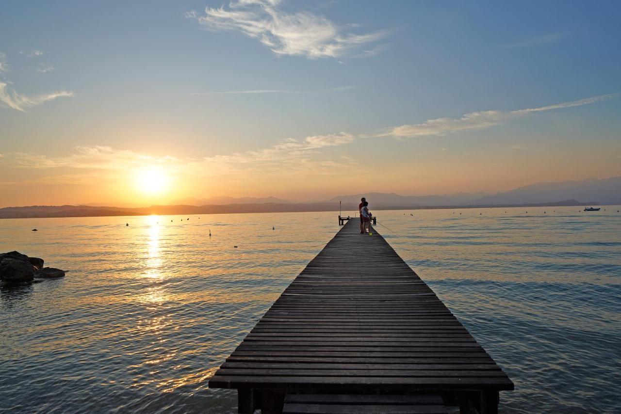 San Francesco Camping Village Дезенцано-дель-Гарда Экстерьер фото