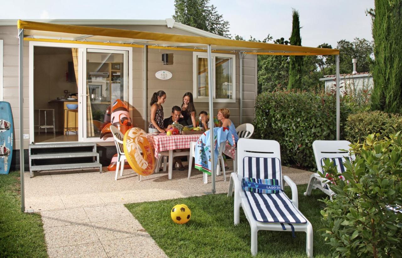 San Francesco Camping Village Дезенцано-дель-Гарда Экстерьер фото