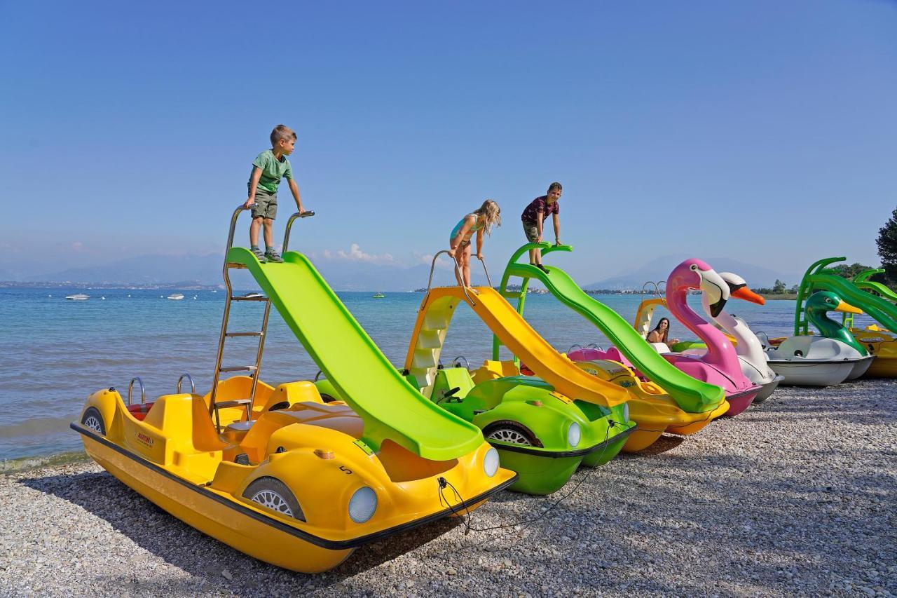 San Francesco Camping Village Дезенцано-дель-Гарда Экстерьер фото